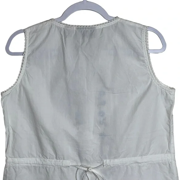 New Direction Floral Embroidered White Top Crochet Sleeveless Button Up Size M - Picture 7 of 10